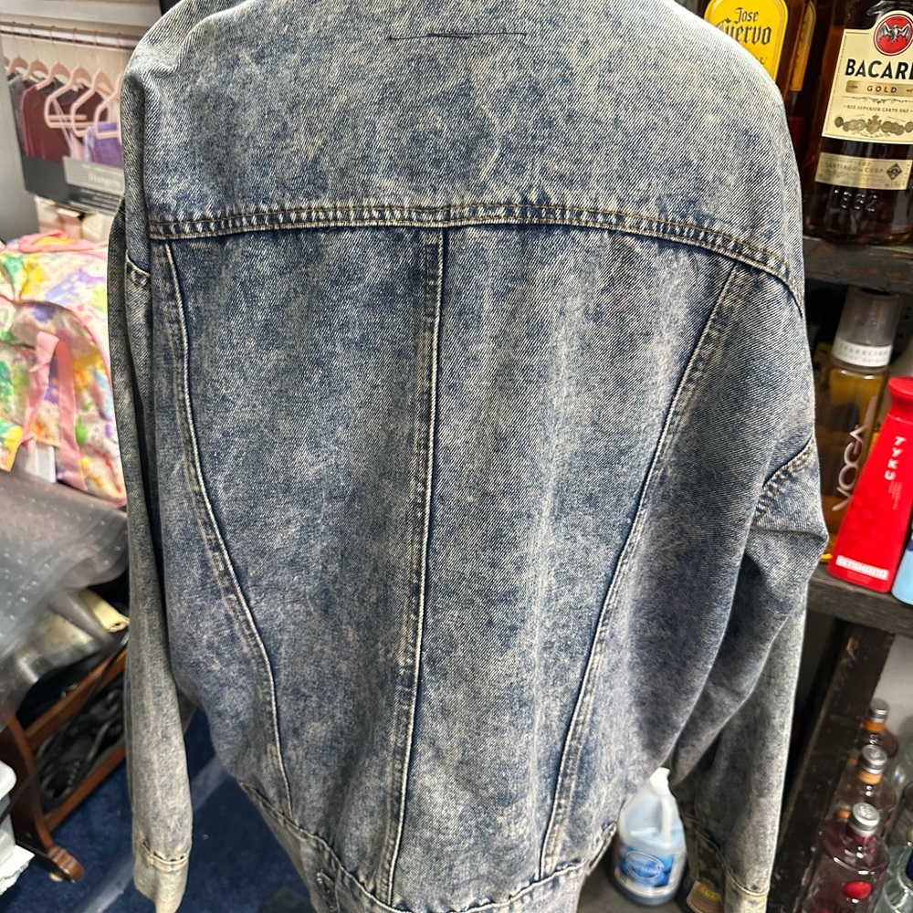 Jean jacket - Picture 11 of 14